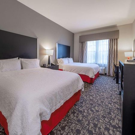Hampton Inn & Suites Dupont Eksteriør billede
