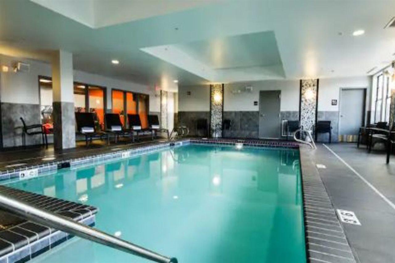 Hampton Inn & Suites Dupont Eksteriør billede
