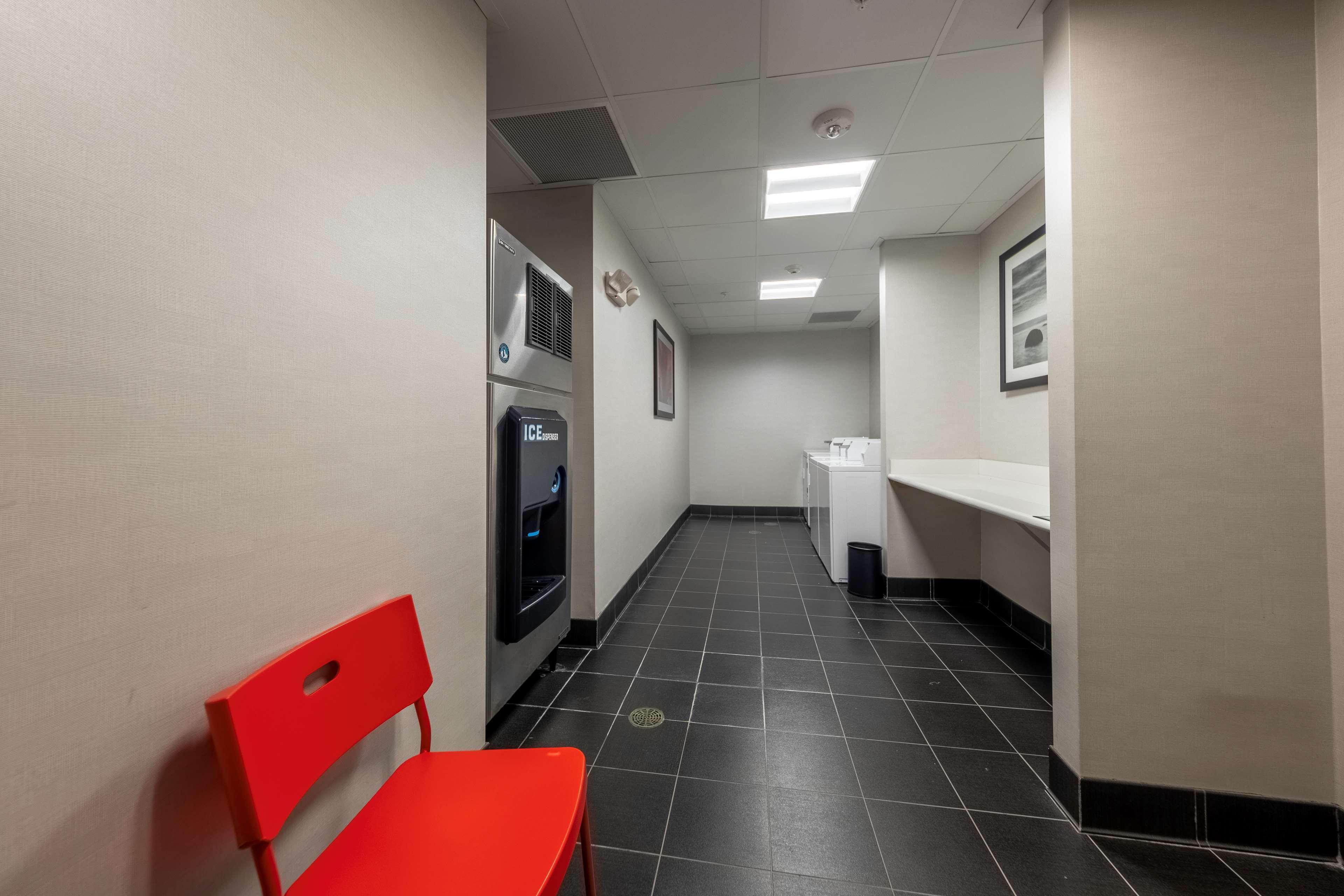 Hampton Inn & Suites Dupont Eksteriør billede