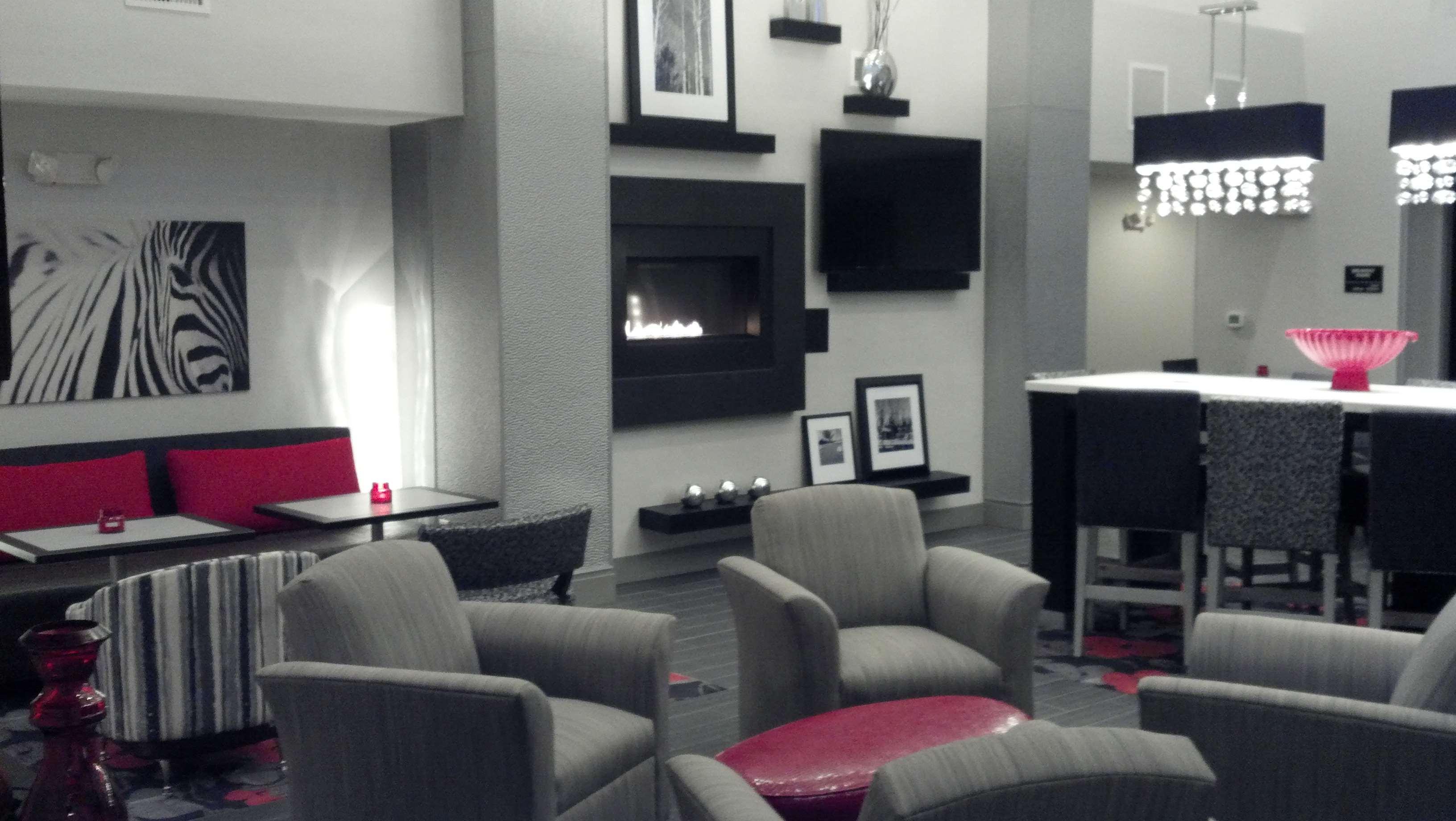 Hampton Inn & Suites Dupont Eksteriør billede