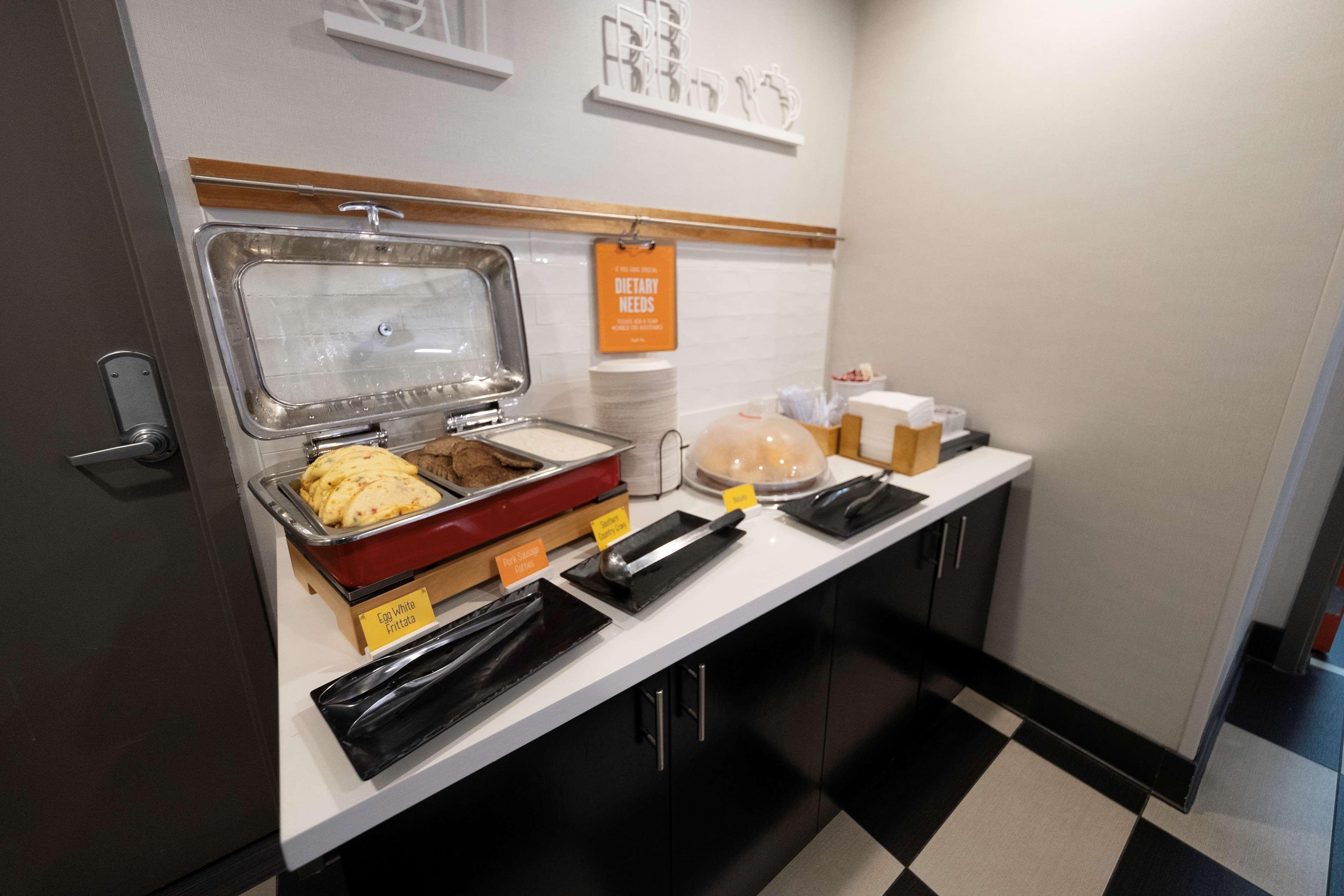 Hampton Inn & Suites Dupont Eksteriør billede